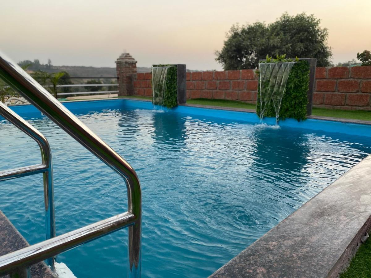 Shivanya Palace Mahābaleshwar Eksteriør bilde